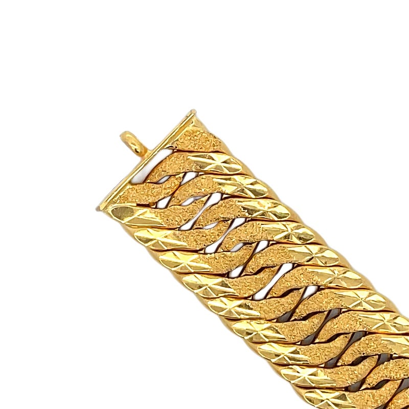 916 Gold Link Ember Bracelet