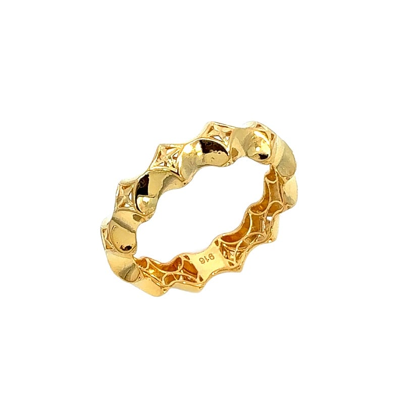 916 Gold Glow V Ring